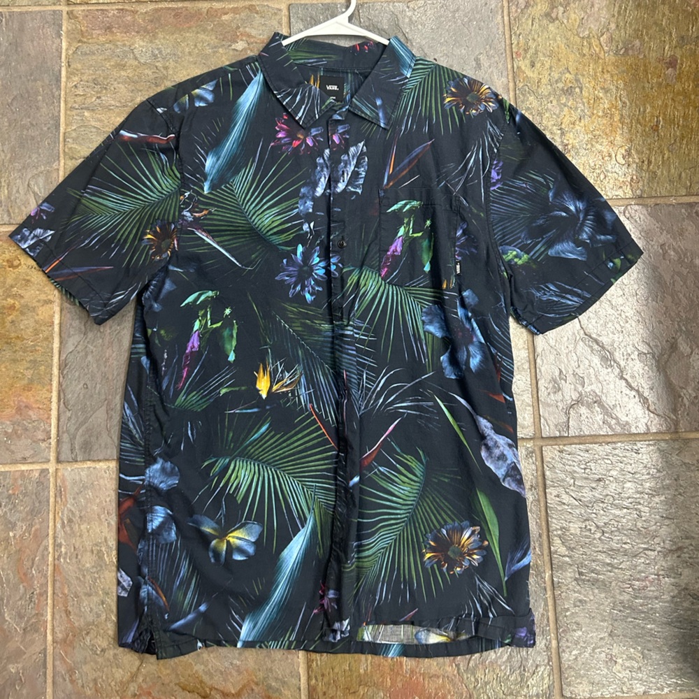 Vans Short Sleeve Button Down Shirt Size XL
